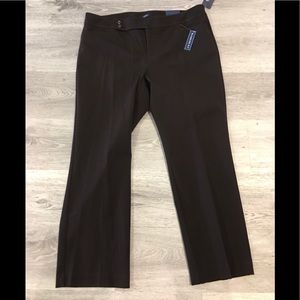 Chaps slimming fit brown pants